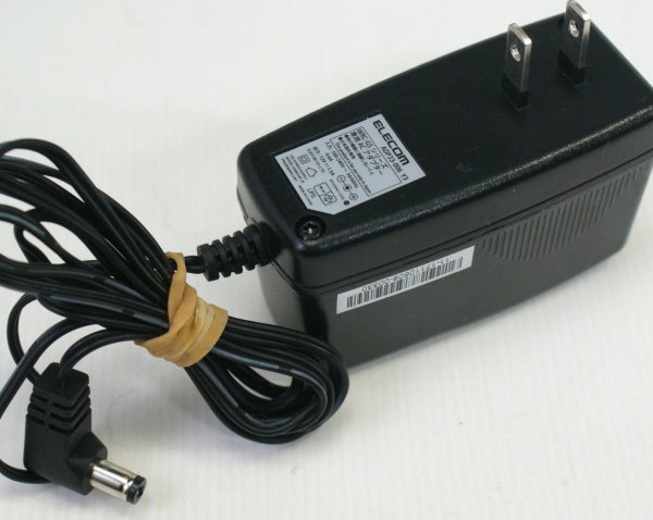 ELECOM エレコム ACアダプター 電源アダプタ ADP33-006 Y3 12V 1.5A 1500mA φ5.5mm センターピン無し 黒 ブラック ★動作OK ○拍卖