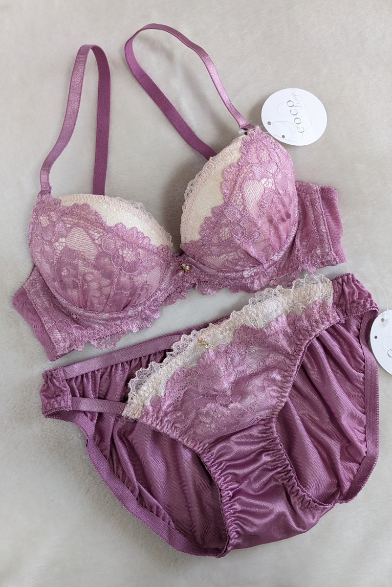 お泊まりに☆B65ブラ&パンティ上下お揃い☆未使用☆キュート&セクシー☆バイカラー☆ピンク☆匿名配送可☆タグあり☆拍卖