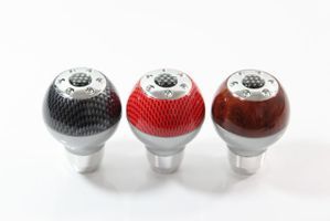 5色より選択/高品質汎用シフトノブtype7丸型タイプ ブラック レッド イエロー ブルー ウッド 木目 カーボン車内を明るくドレスアップ!拍卖