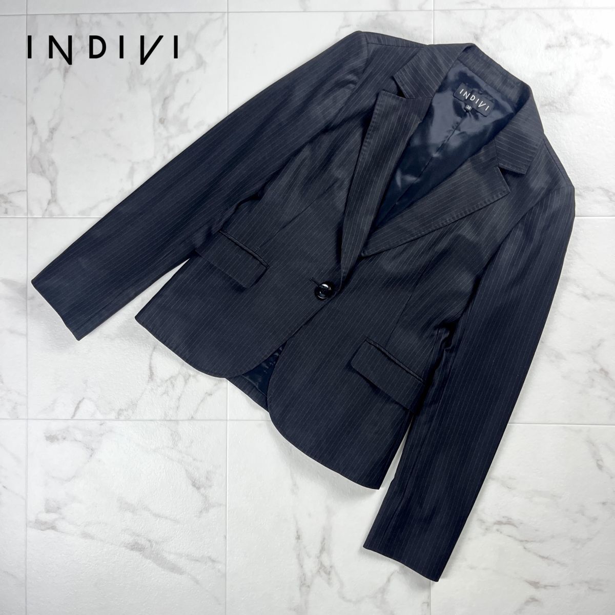 美品 INDIVI インディヴィ ストライプ シングルボタンテーラードジャケット 総裏 レディース 黒 ブラック サイズ38*MC308拍卖