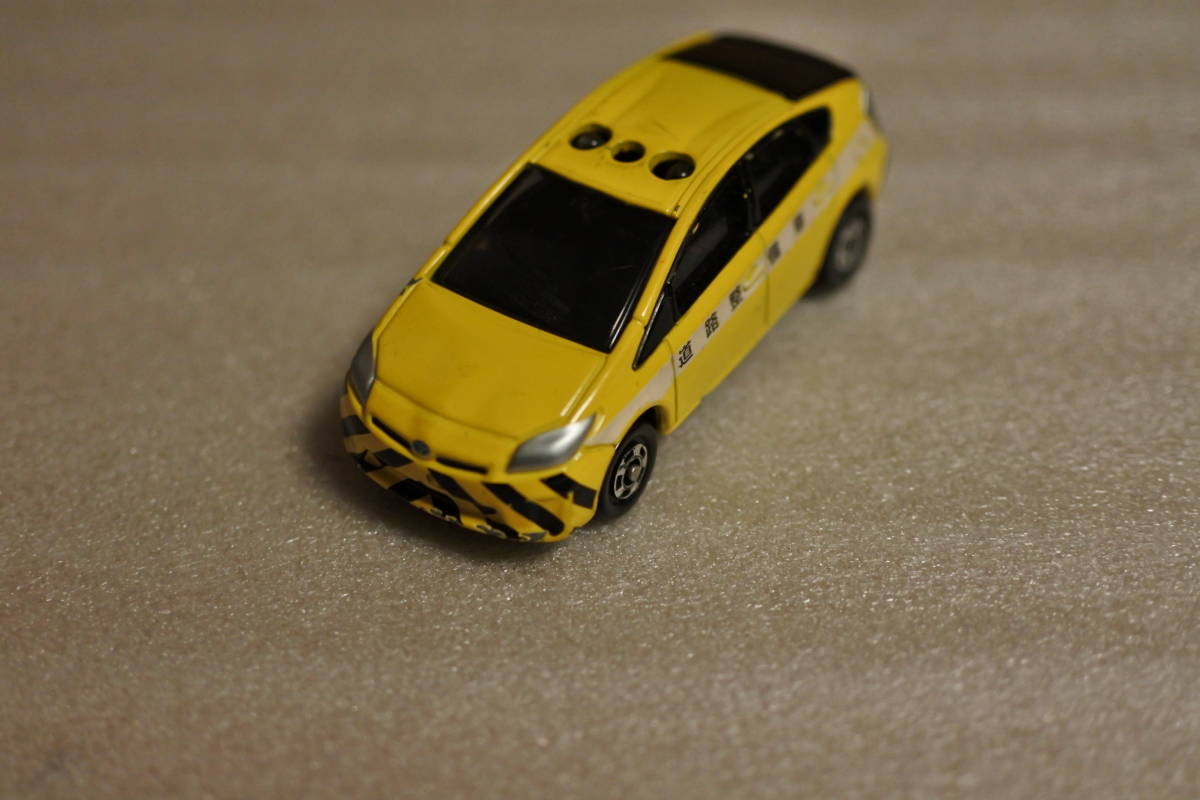 テコロジー トミカ 2010 トヨタ プリウス 道路整備車拍卖
