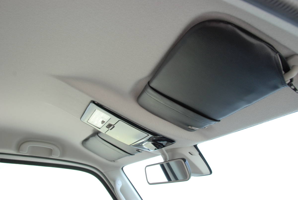 スズキエブリィワゴン17W サンバイザーカバー左右セットブラック SHINKE製新品未使用拍卖