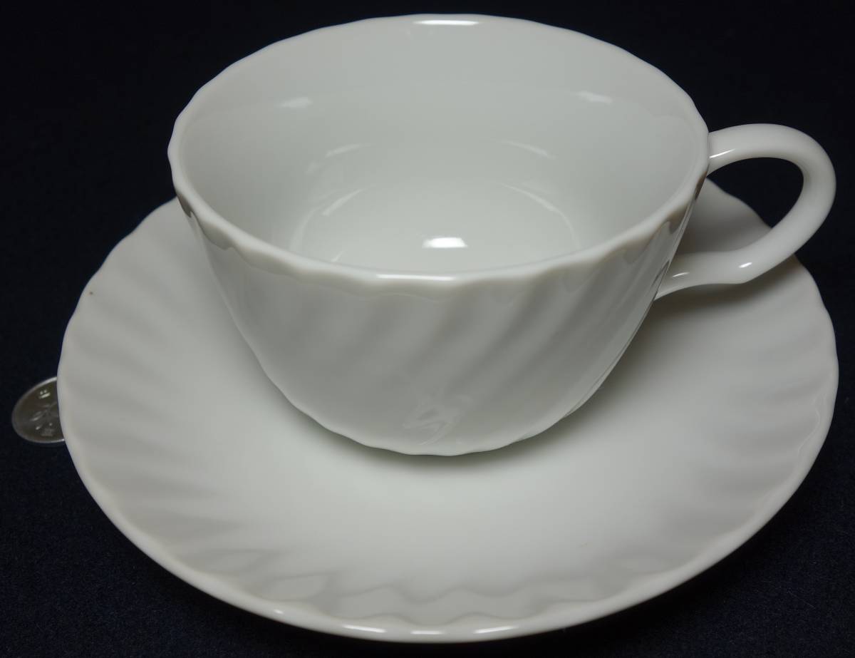 昭和期 ロマンス 徳化白磁 コーヒーカップ&ソーサー 陶磁器研究拍卖