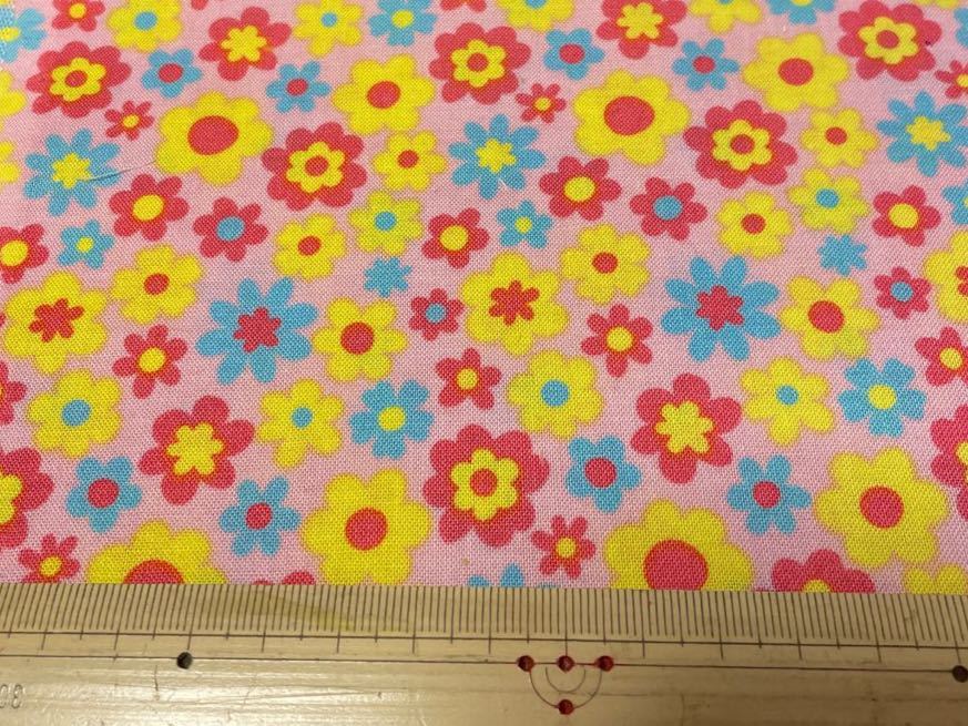花柄 生地はぎれ カラフル ピンク パッチワーク ドール服拍卖