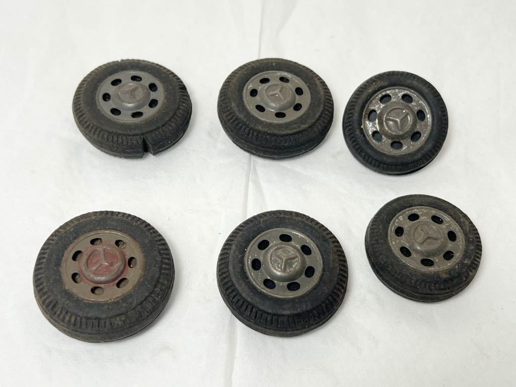 当時物 昭和レトロ スロットカー ベンツ タイヤ 車輪 ジャンク 直径約38mm×4個 約33mm×2個拍卖