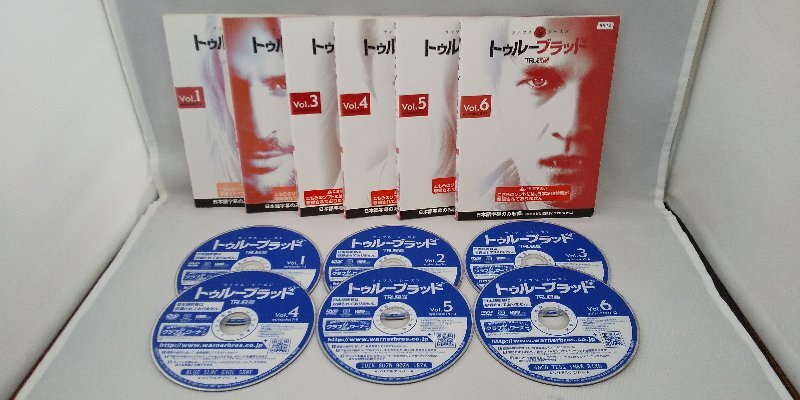 090-2771 送料無料 トゥルーブラッド フィフス・シーズン 全6巻 ディスクにキズ有り レンタル版 ジャケットとディスクのみ拍卖