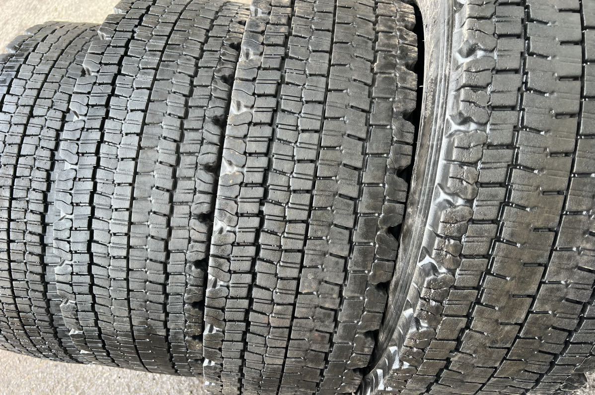 215/70R17.5 123/121J ブリジット W970 トラックタイヤ 8ミリ 8.5ミリ山 2022年製 スタッドレス 雪 4本セット拍卖