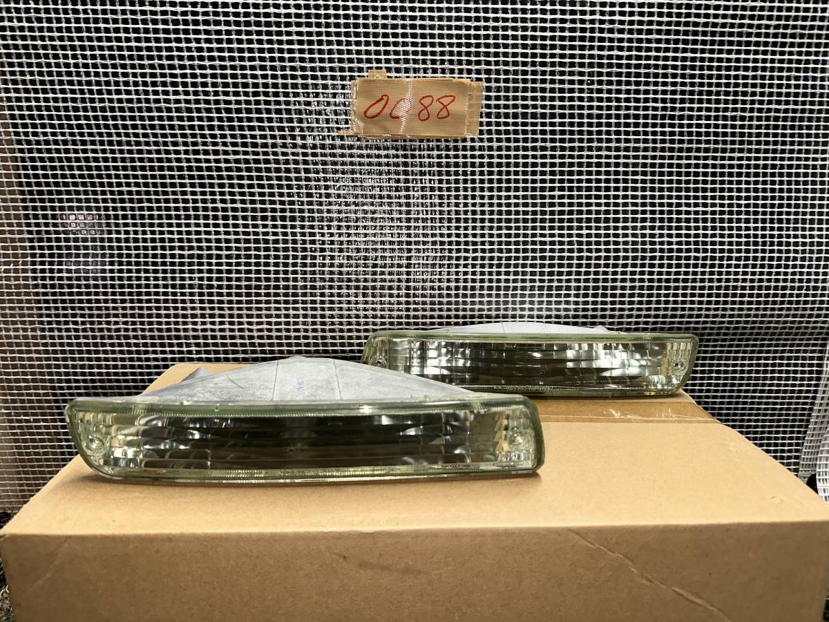 『新品』値引き交渉可能 希少 ランドクルーザー80 オリジナル製作エメクロウィンカーレンズ ランクル80 HDJ81V  ウィンカー拍卖
