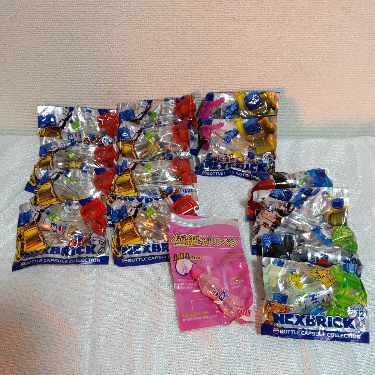 【未開封】NEXBRICK ペプシコーラ ボトルカプセルコレクション メディコムトイ バラ売り 0206-B1-TA9拍卖