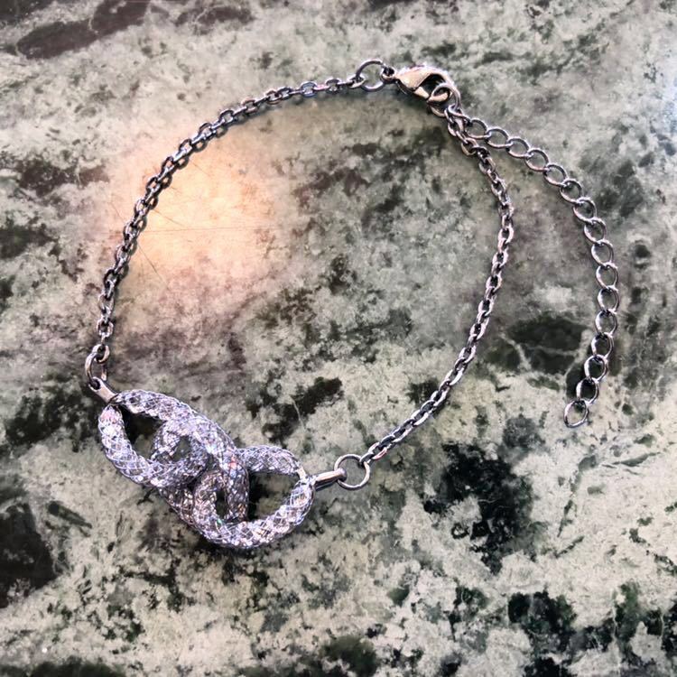 【新品】メッシュデザインブレスレット★ラインストーン シルバーブラック アジャスター調節 レディースアクセサリー拍卖