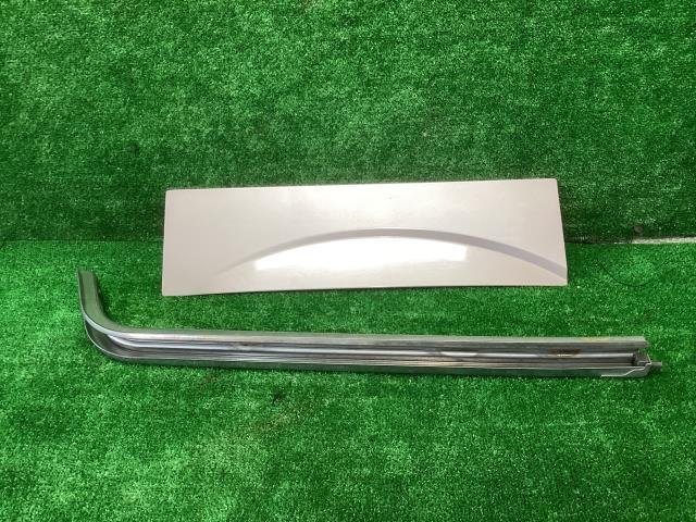 N-BOX DBA-JF1 その他 外装部品 G Lパッケージ R546M 72545-TY0-000ZZ スライドレールカバー右拍卖