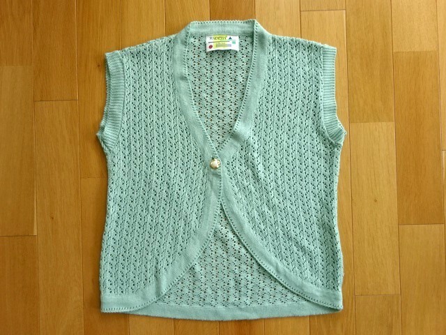 ◆◇イタリア古着 透かし編み ニットベスト 水色 L~XL◇◆ヨーロッパレース編みかぎ針ノースリーブ拍卖