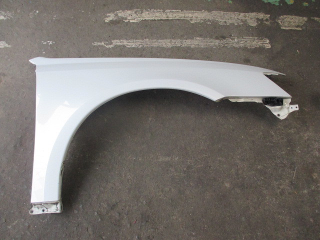 BP5 レガシィ 右フェンダー パール レガシー 前期 拍卖