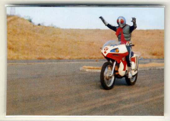 ◆防水対策 厚紙補強 カルビー 仮面ライダーチップスカード(2003 復刻版) 492番 サイクロンの新技?! トレカ 即決拍卖