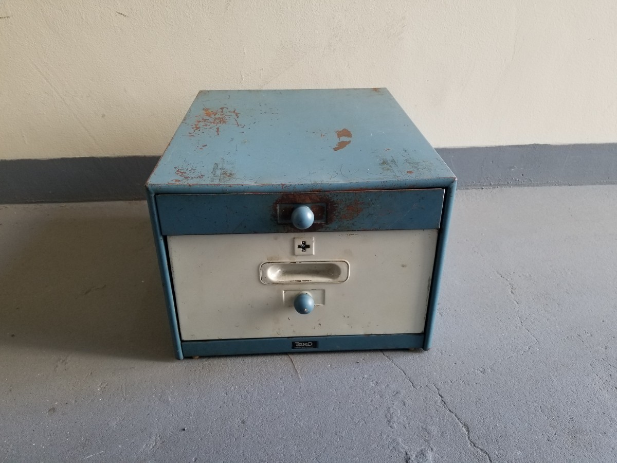 昭和 スチール UCHIDA 内田洋行 TOHO 救急箱 ケース 収納 ラック 棚 工業系 小引出拍卖