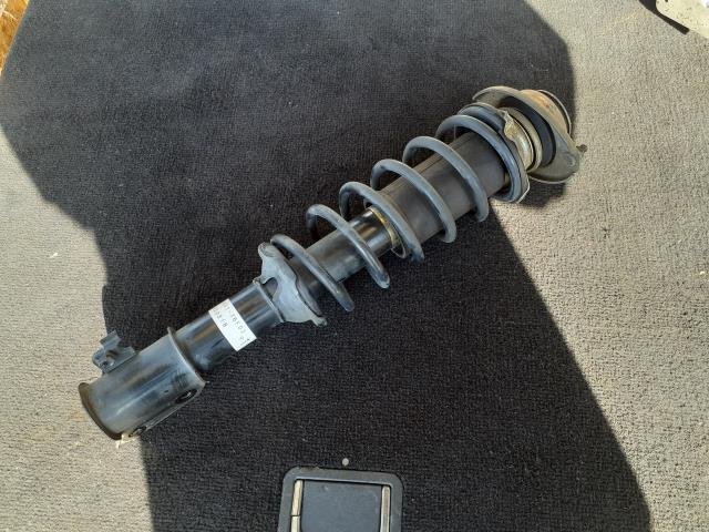 48,401km 構内走行テストOK AZワゴン FM-G UA-MD22S 右/運転席 フロント ストラット 1A03-34-700B 2WD ABS無 オートマ車 拍卖