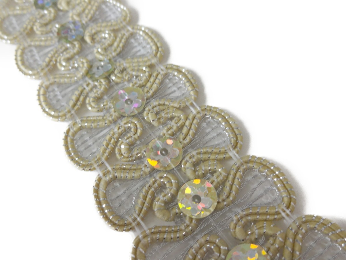 キラリ手芸部 No.3332スパンコールブレード 手芸用_クリーム色_幅3cm×長さ2m シークイン sequin拍卖