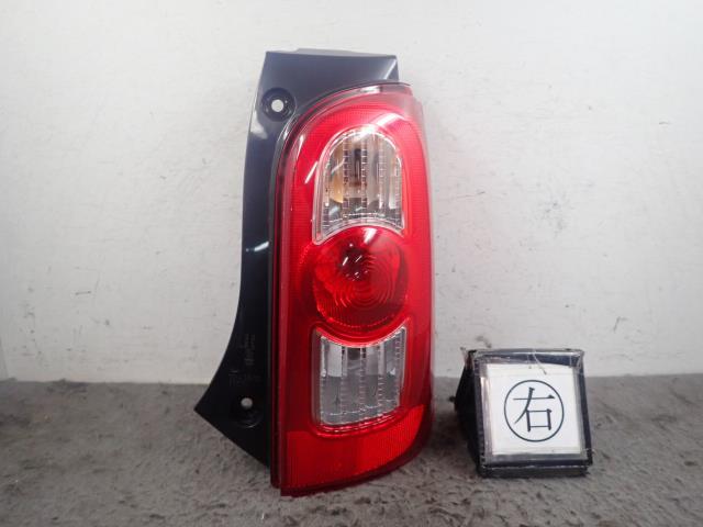ミラココア DBA-L675S 右テールランプ S33 81550-B2300拍卖
