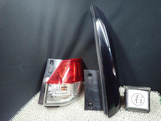 ソリオ DBA-MA15S 右テールランプ Z7T 35650-54MA1拍卖