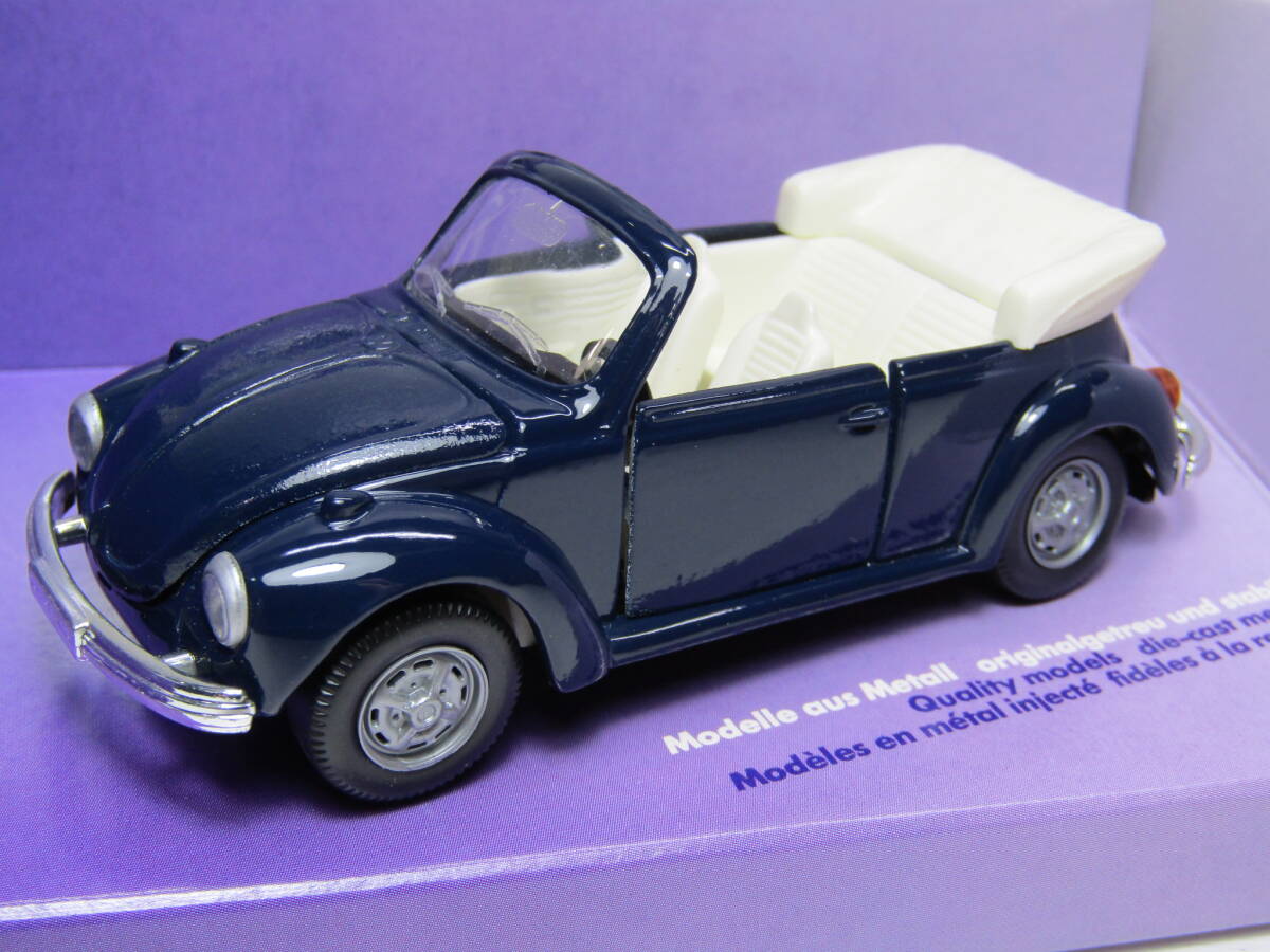 Volkswagen 1/43 フォルクスワーゲン ビートル Type1 オープン 紺x白 BAG VW Beetle FLAT4 1303 NV siku ジク ドイツ製 1970~73 バグ 12V拍卖