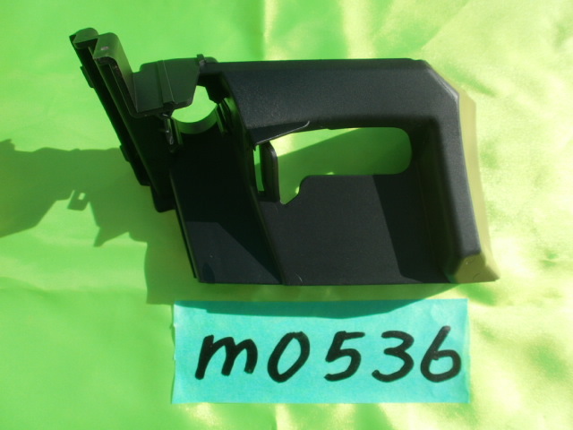 未使用 Porsche ポルシェ タイカン 純正 フロントセンサーホルダー 左 L 9J1807595 m0536拍卖