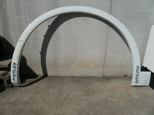 Audi アウディ Q5 SQ5 フロント ホイールアーチ フェンダーアーチ モールディング 白系 左 L 80A853717J m0569 拍卖