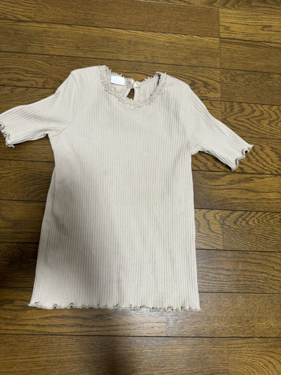 お花ネック半袖カットソー130サイズ双子②拍卖