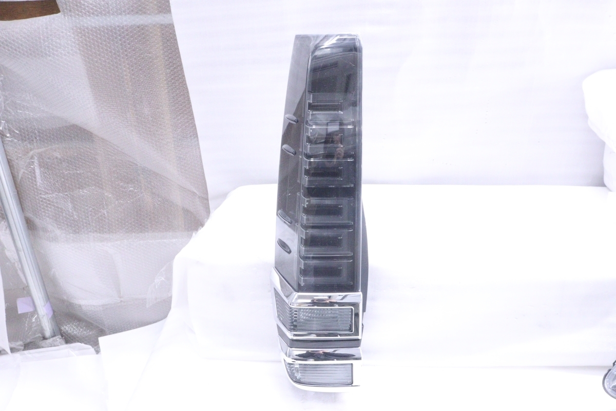 41-2192★後期 LED ZRR80W ヴォクシー★左テールライト KOITO 28-243 打刻:VL ユニット 純正★トヨタ (YM)拍卖