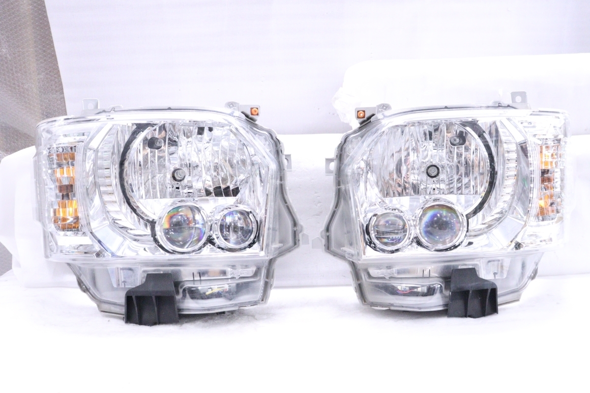 42-1192★美品★LED 4型~ 200 ハイエース★左右ヘッドライト 26-137 84 ミドルルーフ コンピュータ付 ASSY トヨタ 純正 (KK)拍卖