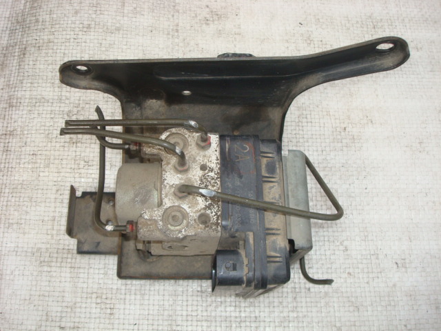 26 エブリィ DA64V ABS アクチュエーター エブリー拍卖