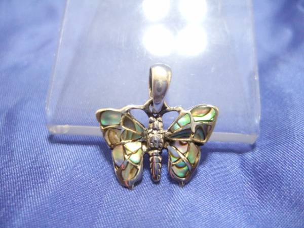 横浜最新 SILVER925銀チョウ貝細工♪バタフライ2.9g 送料220円ξgtξ ξ7s拍卖