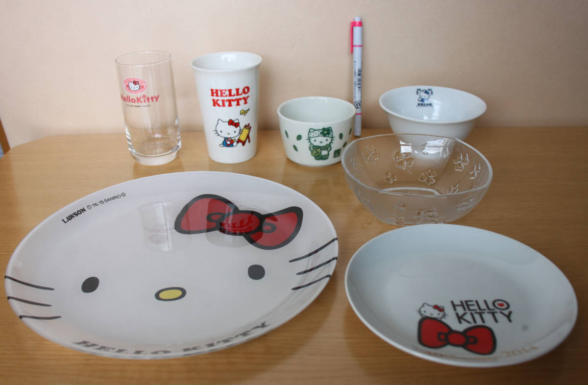 28-19 ▲ハローキティ▲「グラス」「コップ」「蕎麦ちょこ」「茶碗」「プレート」「ガラスパーティープレート」《ローソン》拍卖