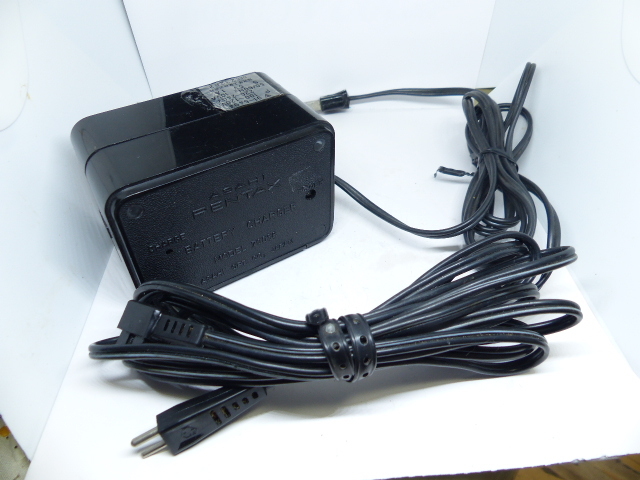 貴重 ペンタックス BATTERY CHARGER MODEL 70038 ケーブル・ポーチ付拍卖