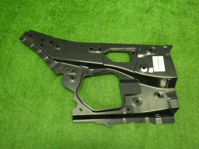 ★新品 未使用 アルファード AYH30W クォーターインナパネル 右 純正 61733-58050拍卖