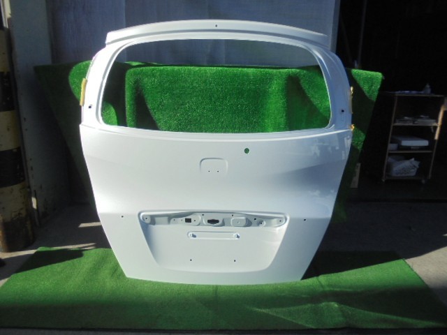 ホンダ/フリード GB3 バックドアパネルのみ NH788P No.109108【品番 68100-SYY-J80ZZ】拍卖