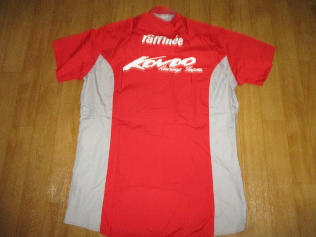 チームKONDO・近藤レーシングraffinee・コラボ・スーパーGTデカロゴ スタッフピットシャツ 新同美中古 サイズM(L相当)拍卖