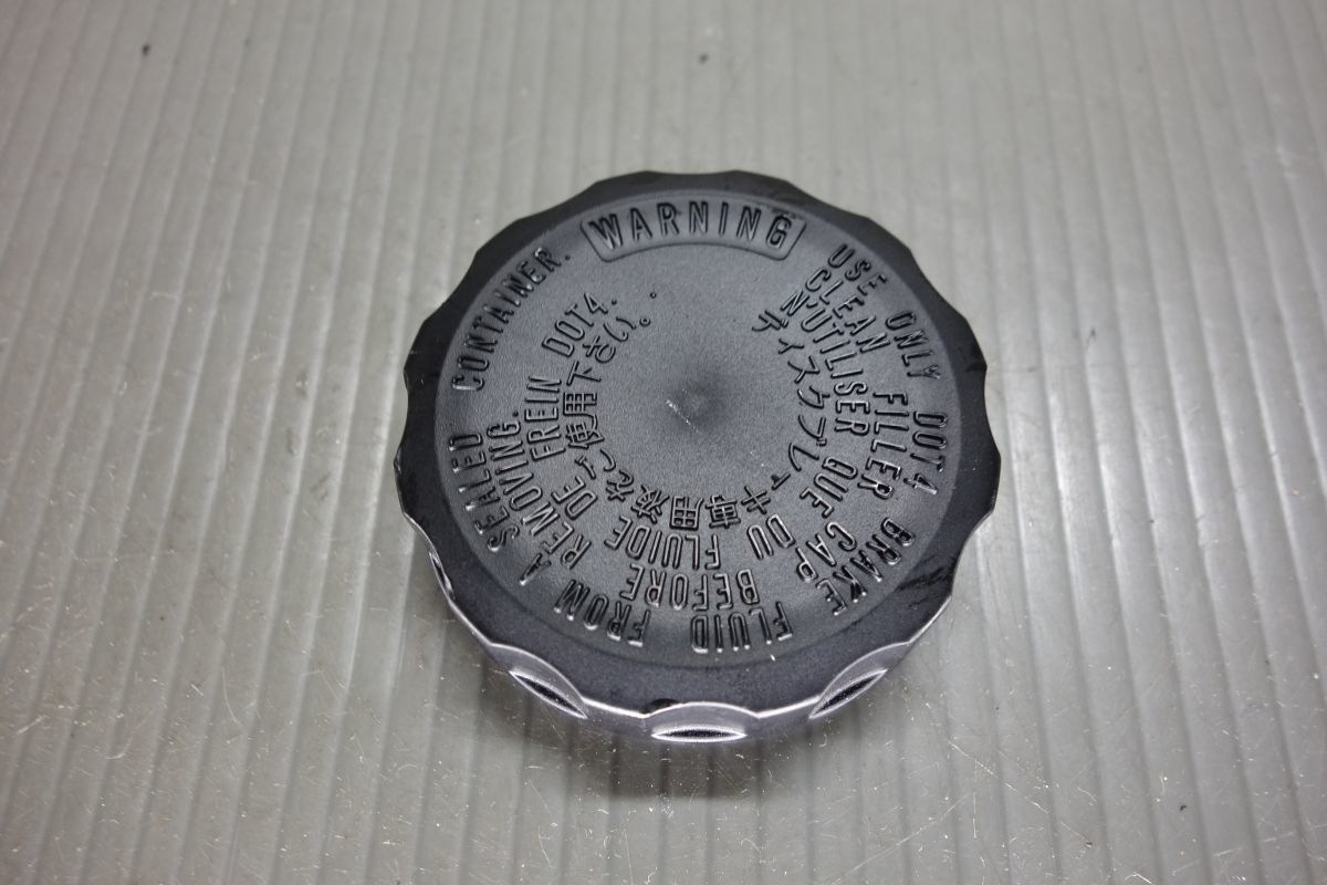 Z900RS リアリザーバータンクキャップ ZR900C カワサキ 純正 #R20240205拍卖