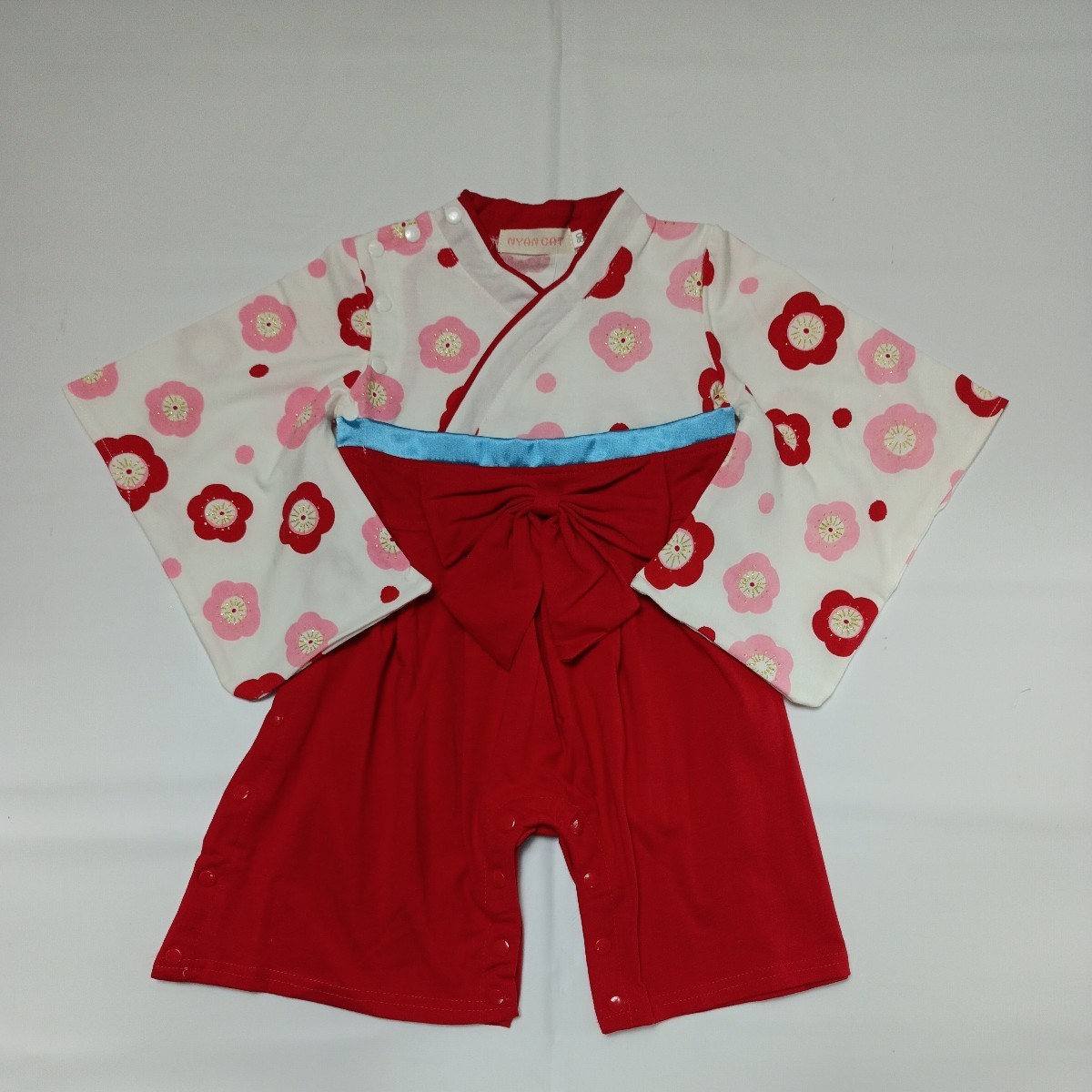 【80サイズ】【未使用】 ベビー 赤ちゃん 女の子 80 ロンパース カバーオール 着物 和服 羽織袴 振り袖 ひな祭り 花柄拍卖