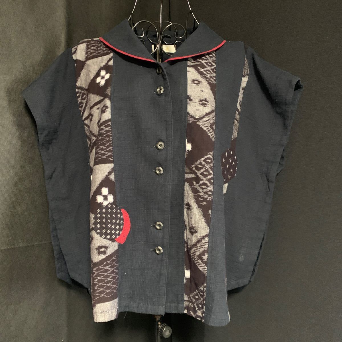 彩藍 さいあい ジャケット ポンチョ 上着 藍染 生地 リメイク 素材 ハンドメイド 古布 型染め 絣 手作り パッチワーク カスリ かすり(9296)拍卖