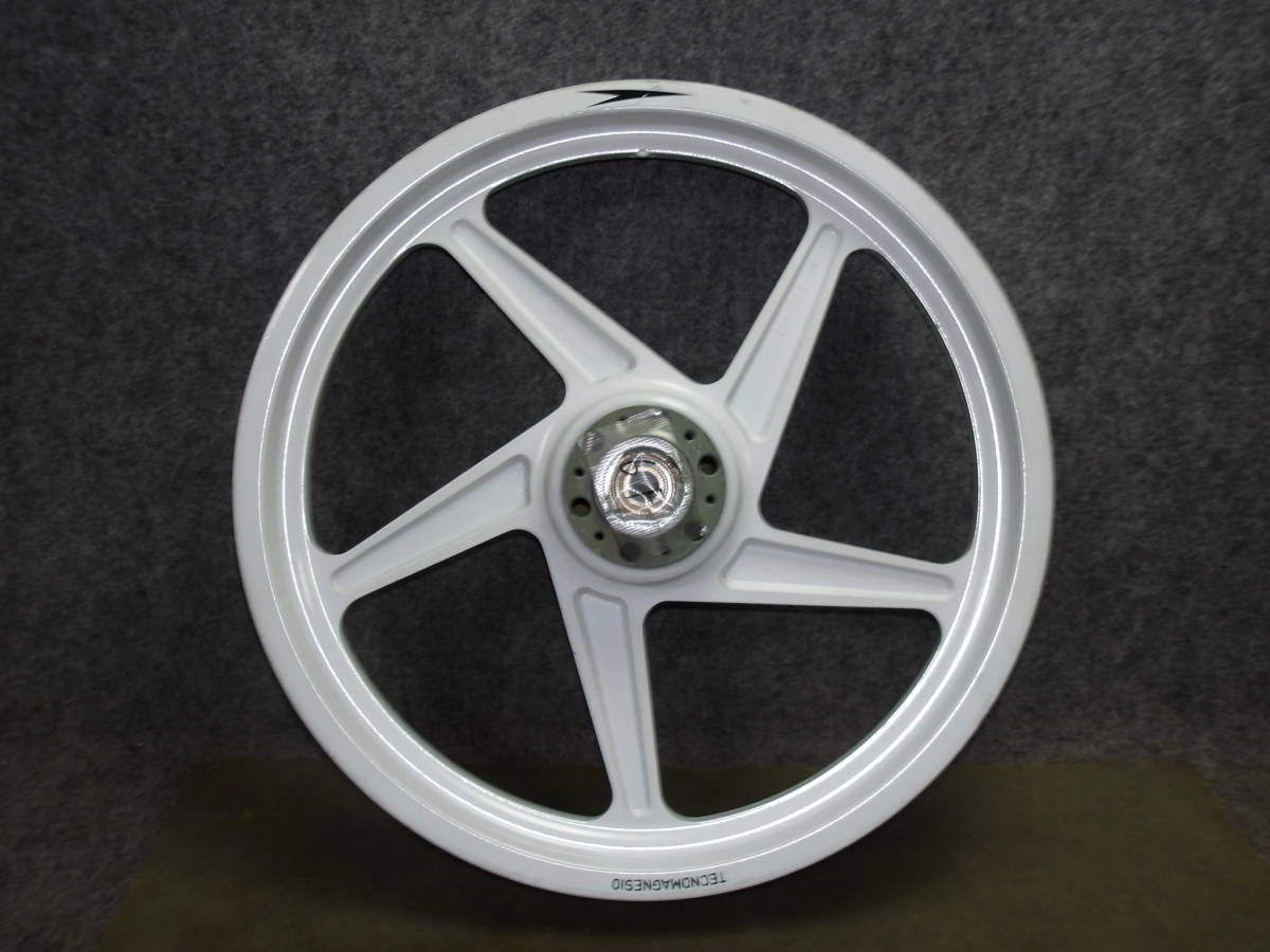 程度良好!!RS125R(NF4)社外フロント軽量レーシングホイール2.25-17TECNOMAGNESIOテクノマグネシオテクマグカフェレーサーカスタム拍卖