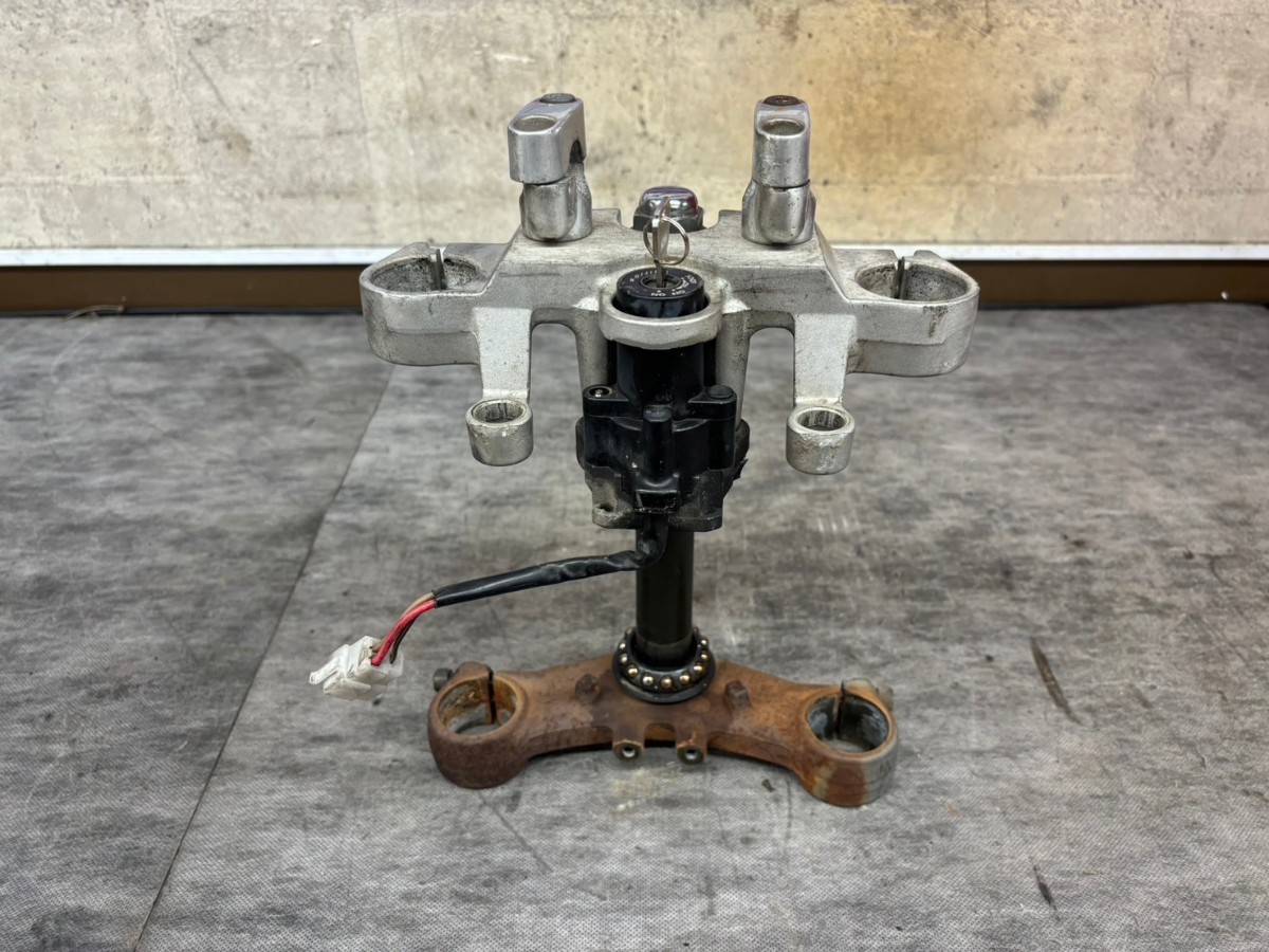 ヤマハ XJR400 4HM メインキー イグニッション トップブリッジ フロント 三又 YAMAHA 純正 部品 パーツ拍卖