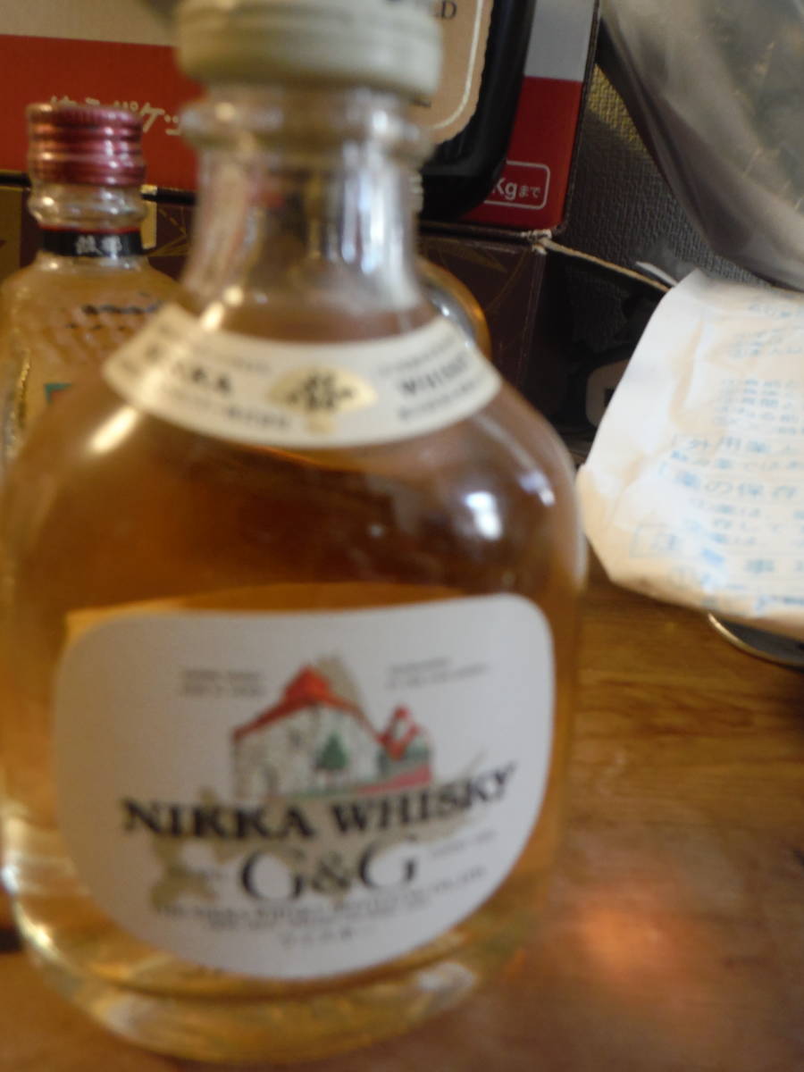 ミニボトル ウイスキー特級表示】ニッカウヰスキー G&G 白びん 北海道限定ラベル 43度 50ml未開栓 拍卖