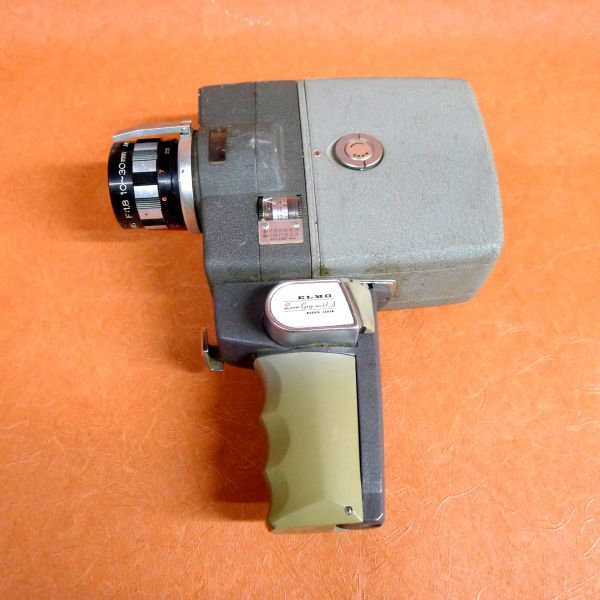 b020 ELMO ZOOM AUTO-EYE 8ミリカメラ サイズ:幅約19cm 高さ約23cm 奥行約7cm/80拍卖