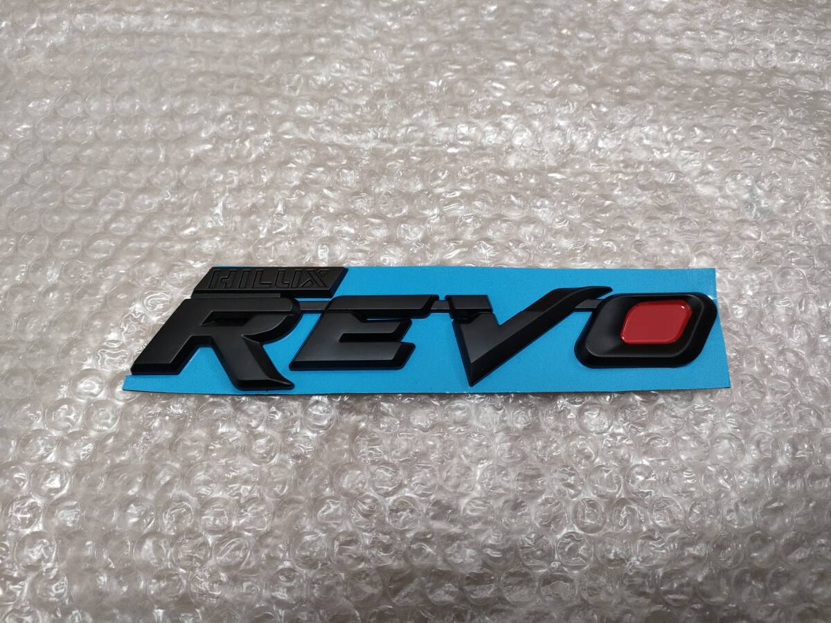 国内発送 トヨタ ハイラックス GUN125 REVO マットブラック ロゴエンブレム 社外品拍卖