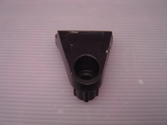 〇カワサキ ゼファー400(ZR400C)純正 エンジンブラケットリア側R(32029-1677)拍卖