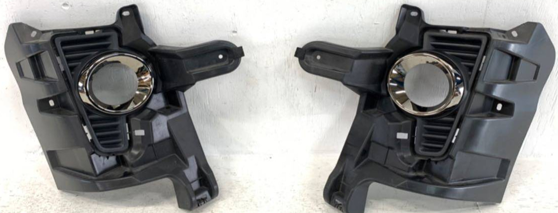 新品 純正品 TOYOTA トヨタ フロントバンパーホールカバーASSY 左右セット アルファード ALPHARD ヴェルファイア VELLFIRE 20系 後期拍卖