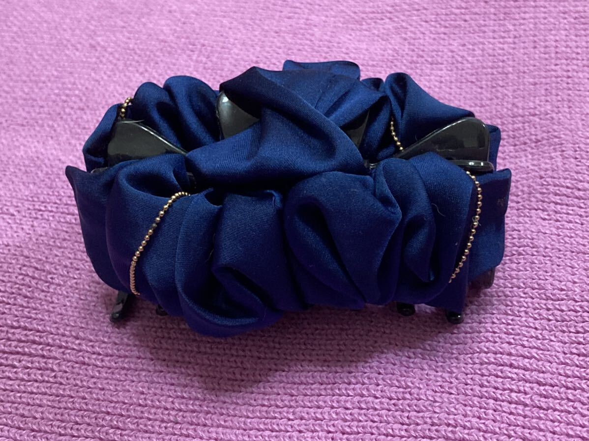 新品未使用★ネイビー紺色 フリル チェーン付き バレッタ ヘアアクセサリー★拍卖