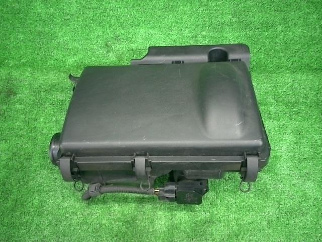 ★プリウス DAA-NHW20 エアクリーナー G 17700-21140★拍卖