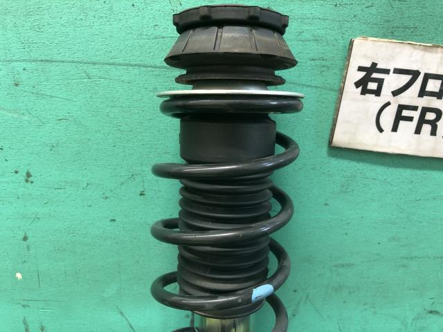 ★アルト HBD-HA36V 右フロントストラットASSY VP 41601-74P01★拍卖