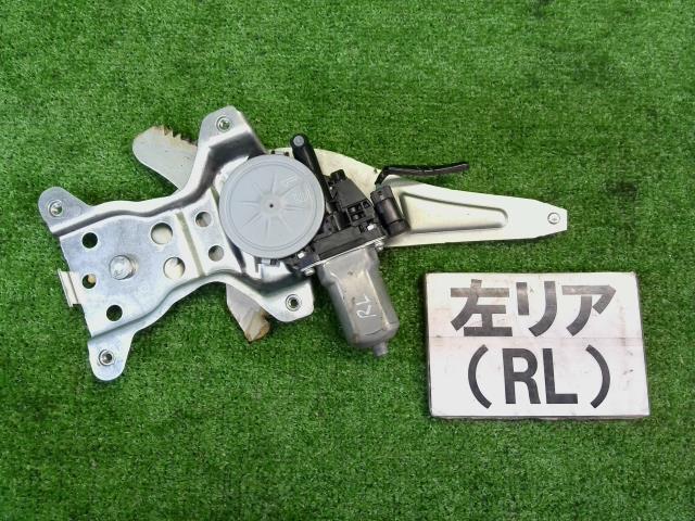 ★ワゴンR DBA-MH23S 左リアレギュレーター モーター スティングレーX 83402-70K00★拍卖